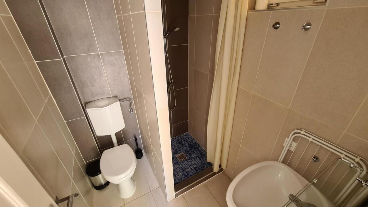 שיופוק Mediterran Apartman With Pool מראה חיצוני תמונה